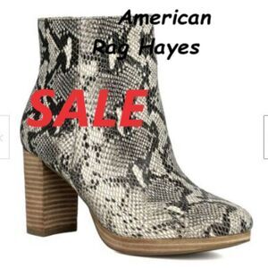 American RAG HAYES LEATHER SNAKE BOOTIES